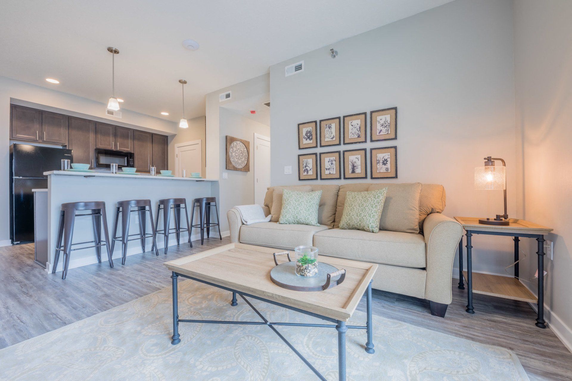 Photos and Video of White Oak in Johnston, IA